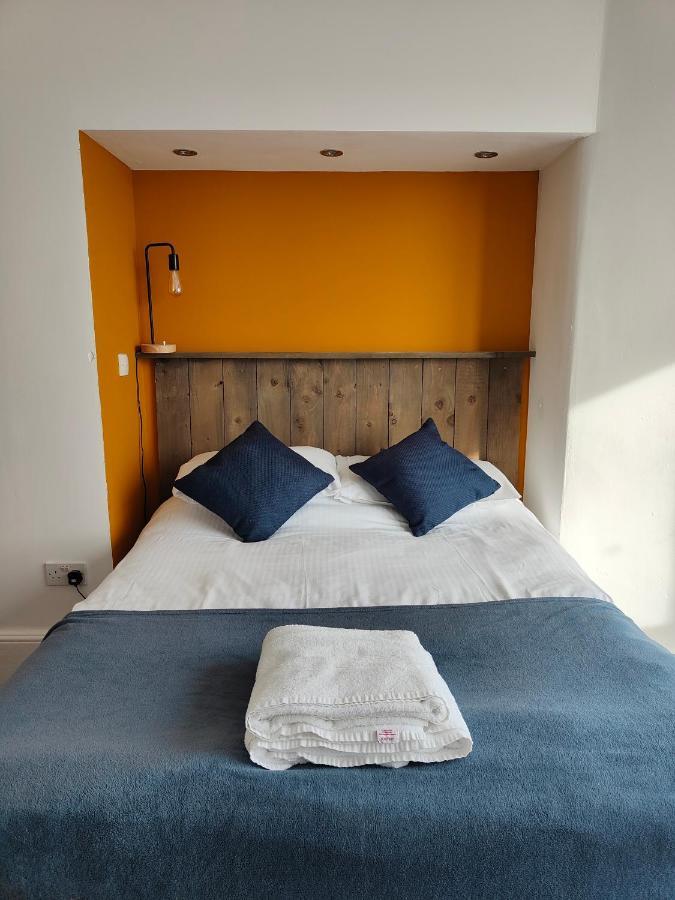 Ocean Surf Lodge New Quay Exterior foto